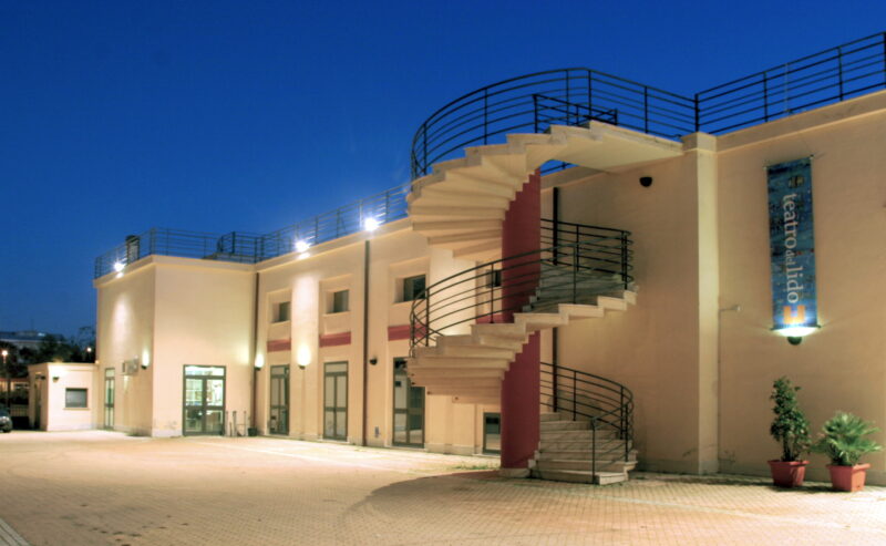“SomministrArte”: spettacoli e laboratori gratuiti per i giovani al Teatro del Lido di Ostia